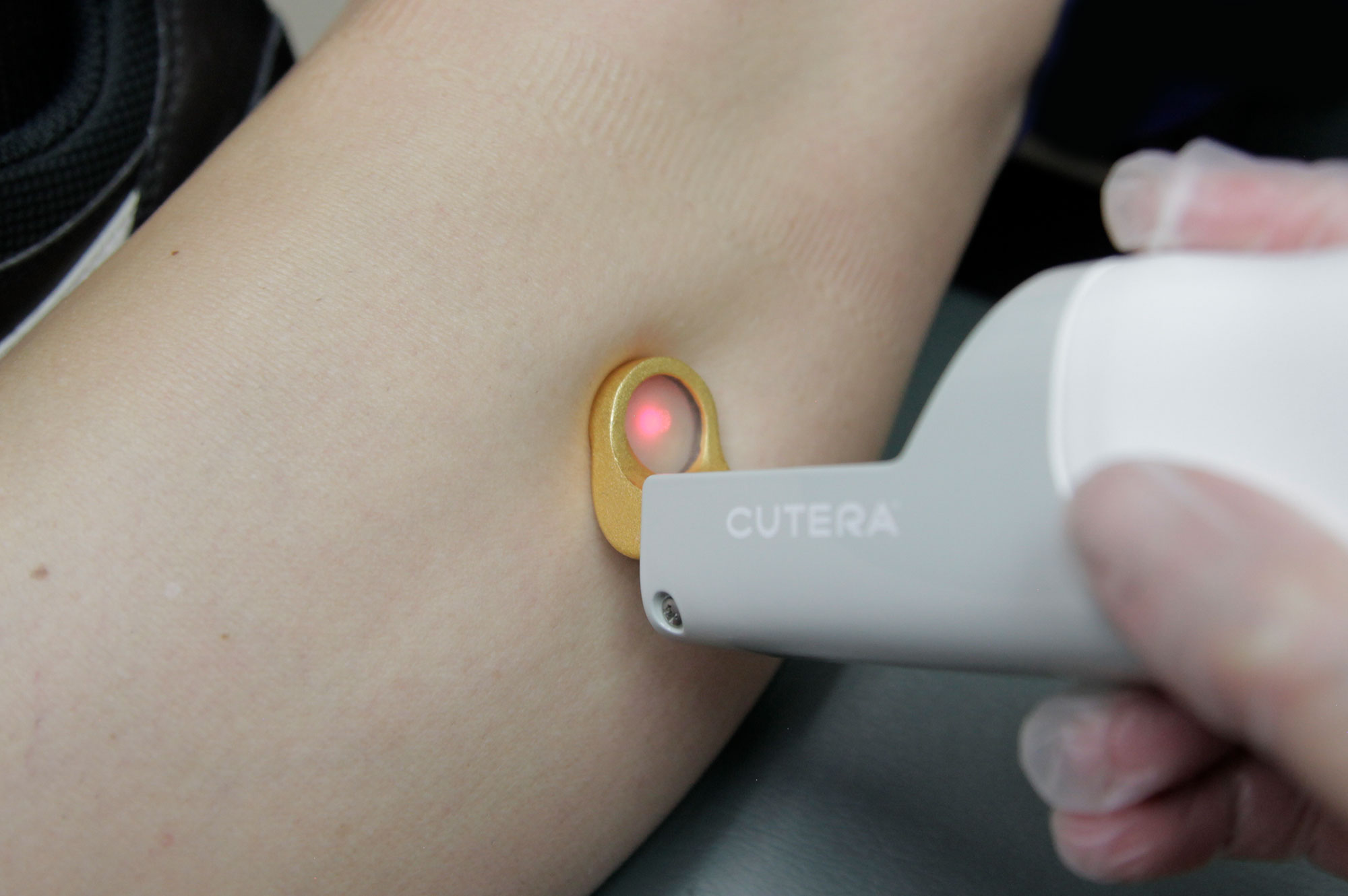 متخصص پوست و مو و زیبایی در گرگان